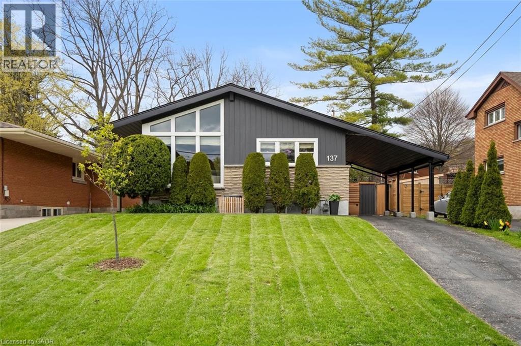 137 YORK Road, Dundas, Ontario