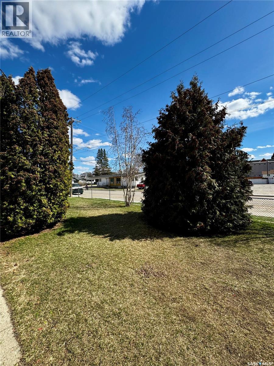 305 3rd Avenue Ne, Swift Current, Saskatchewan  S9H 2G8 - Photo 21 - SK034794