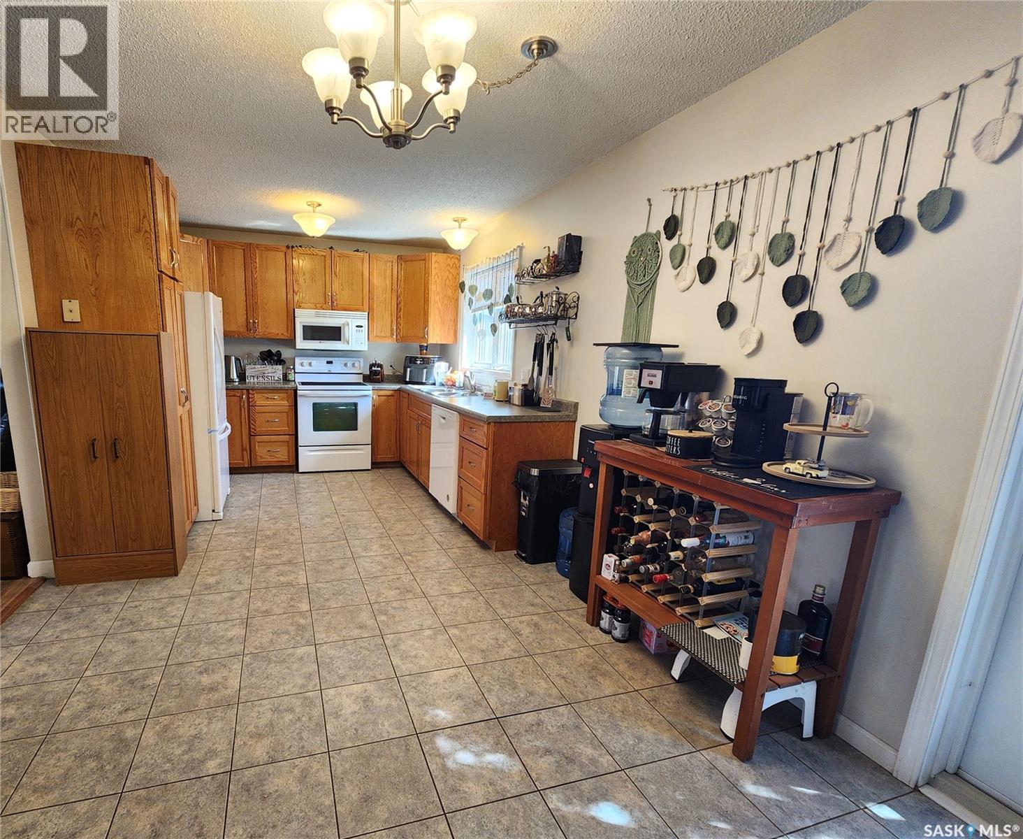 1330 8th Street, Estevan, Saskatchewan  S4A 1H6 - Photo 10 - SK034792