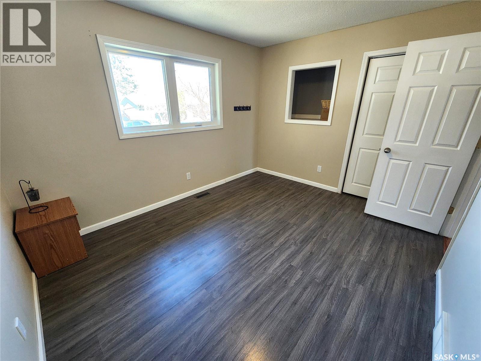 1330 8th Street, Estevan, Saskatchewan  S4A 1H6 - Photo 21 - SK034792