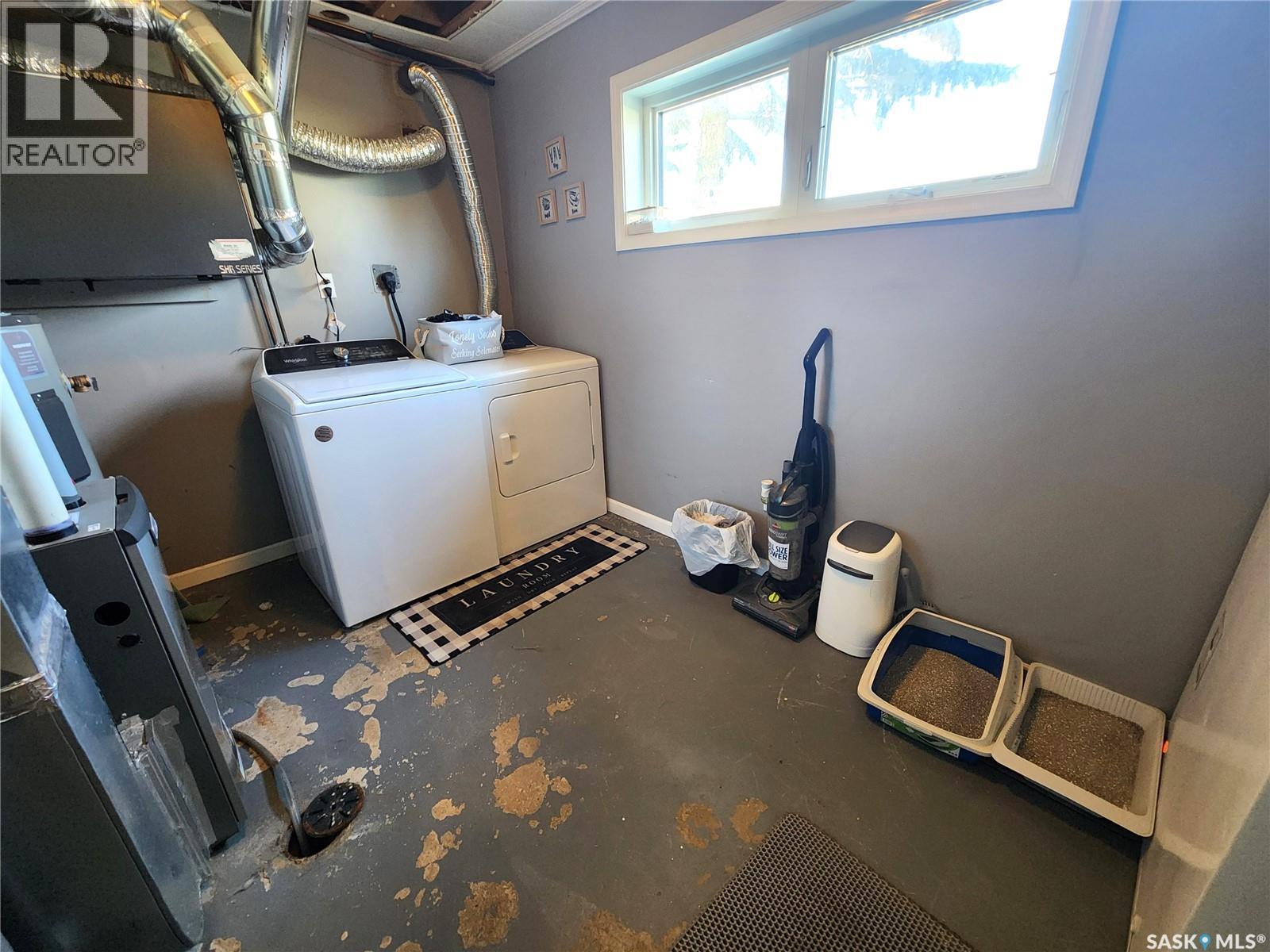 1330 8th Street, Estevan, Saskatchewan  S4A 1H6 - Photo 32 - SK034792