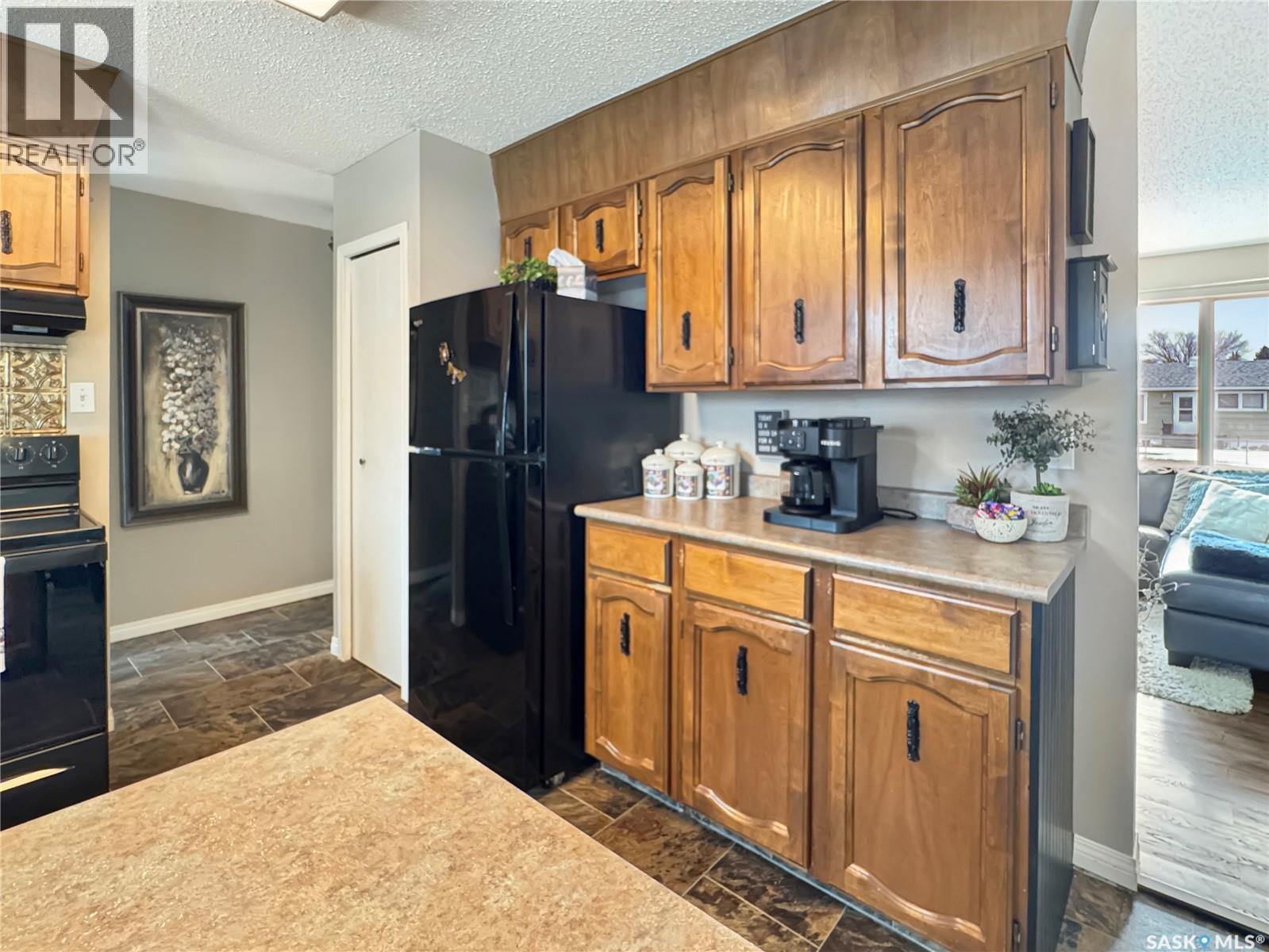 10931 Scott Drive, North Battleford, Saskatchewan  S9A 3N2 - Photo 7 - SK034694