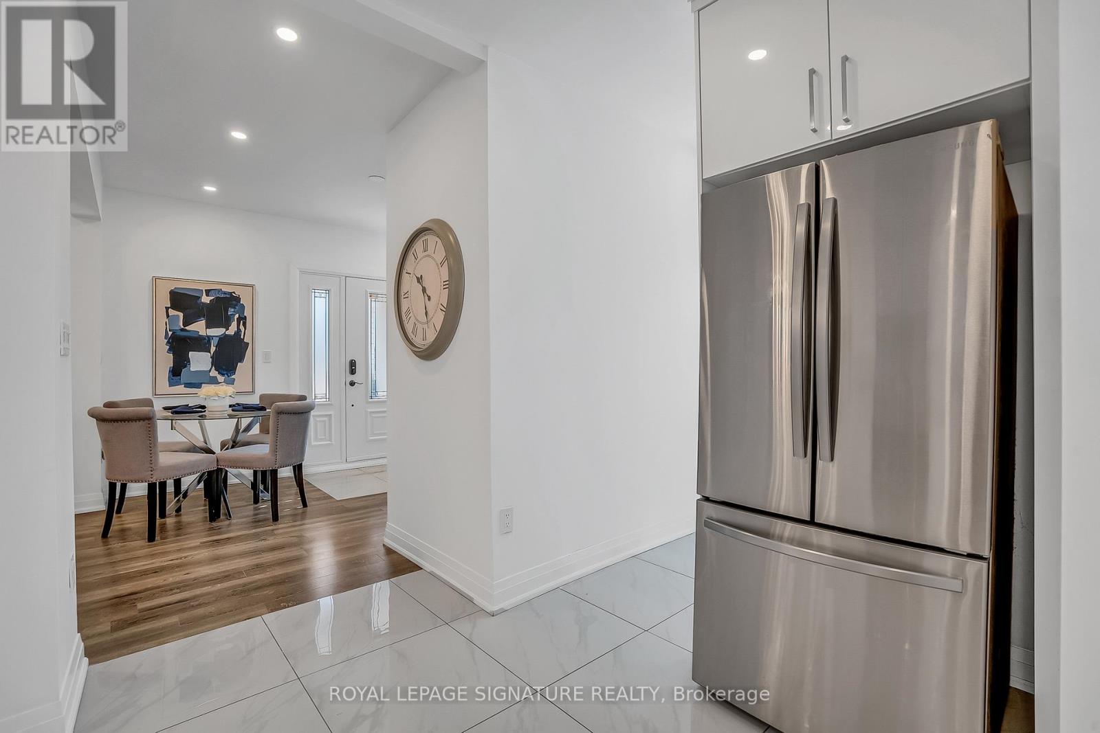 70 Clovelly Avenue, Toronto, Ontario  M6C 1Y3 - Photo 12 - C13052376