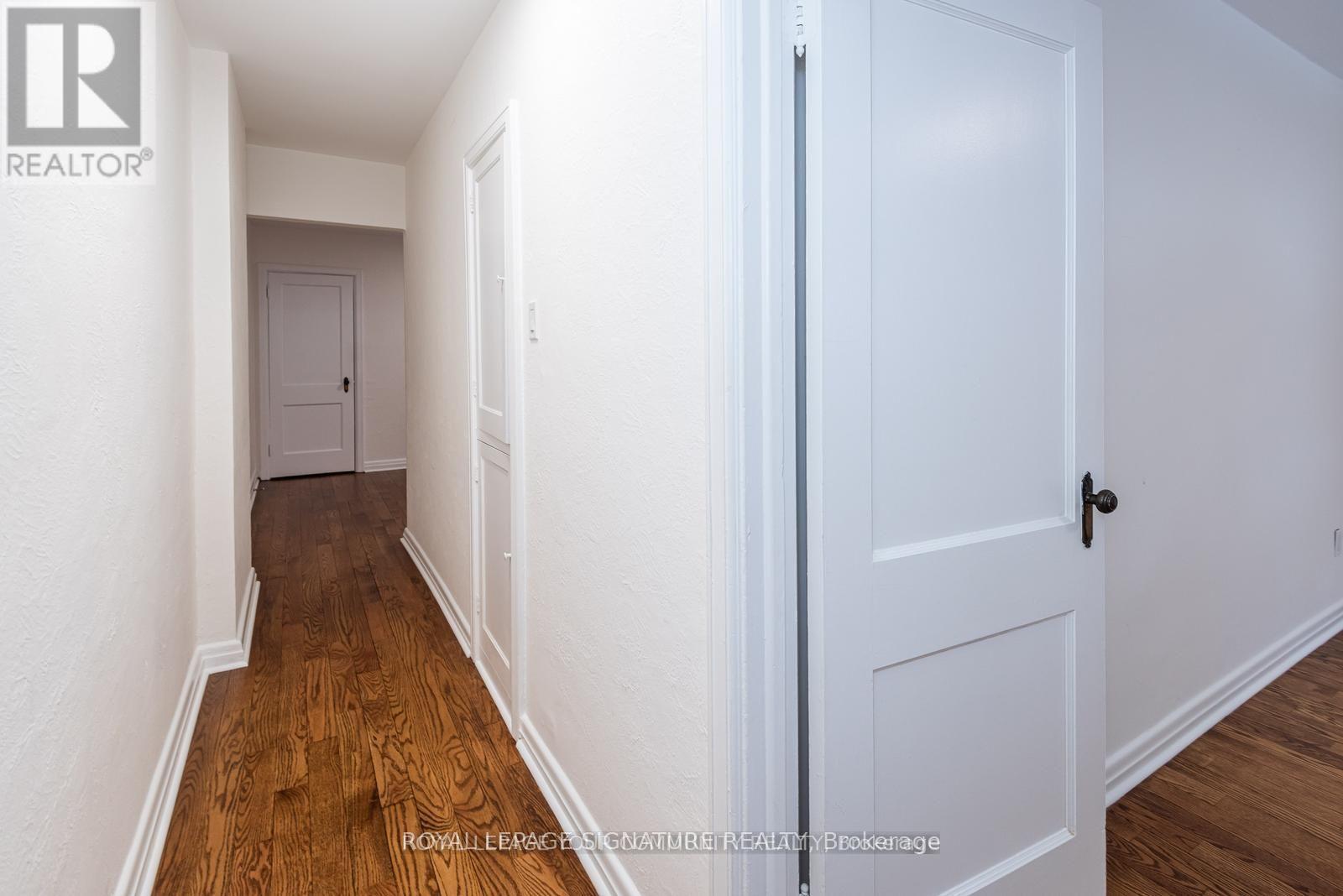 Main - 20 Strathgowan Avenue, Toronto, Ontario  M4N 1B9 - Photo 22 - C13079626