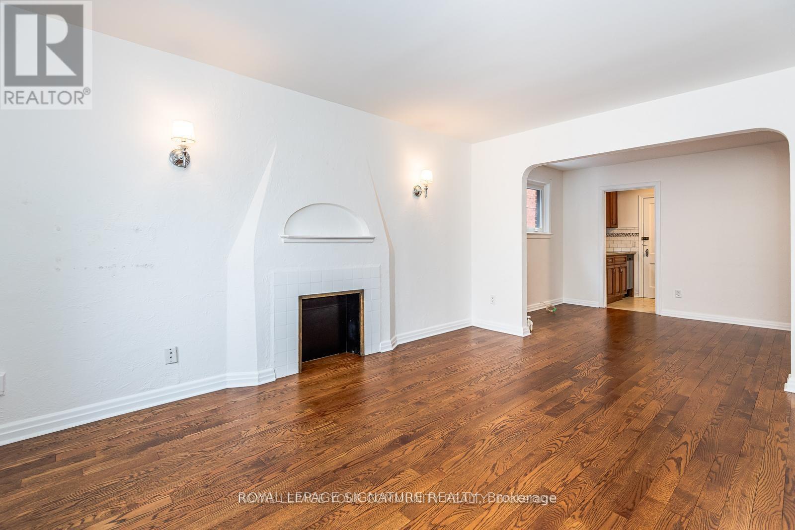 Main - 20 Strathgowan Avenue, Toronto, Ontario  M4N 1B9 - Photo 10 - C13079626