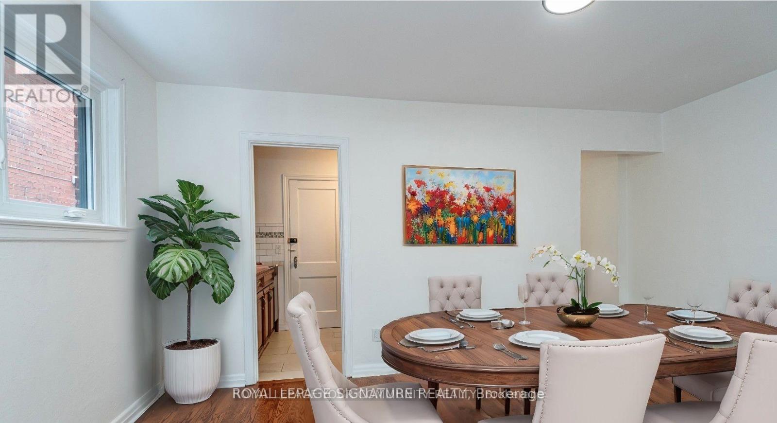 Main - 20 Strathgowan Avenue, Toronto, Ontario  M4N 1B9 - Photo 13 - C13079626