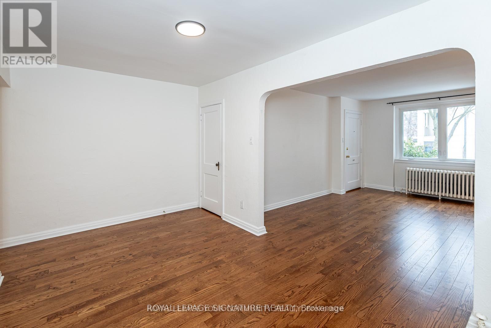 Main - 20 Strathgowan Avenue, Toronto, Ontario  M4N 1B9 - Photo 17 - C13079626