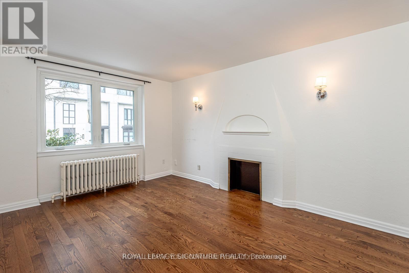 Main - 20 Strathgowan Avenue, Toronto, Ontario  M4N 1B9 - Photo 9 - C13079626