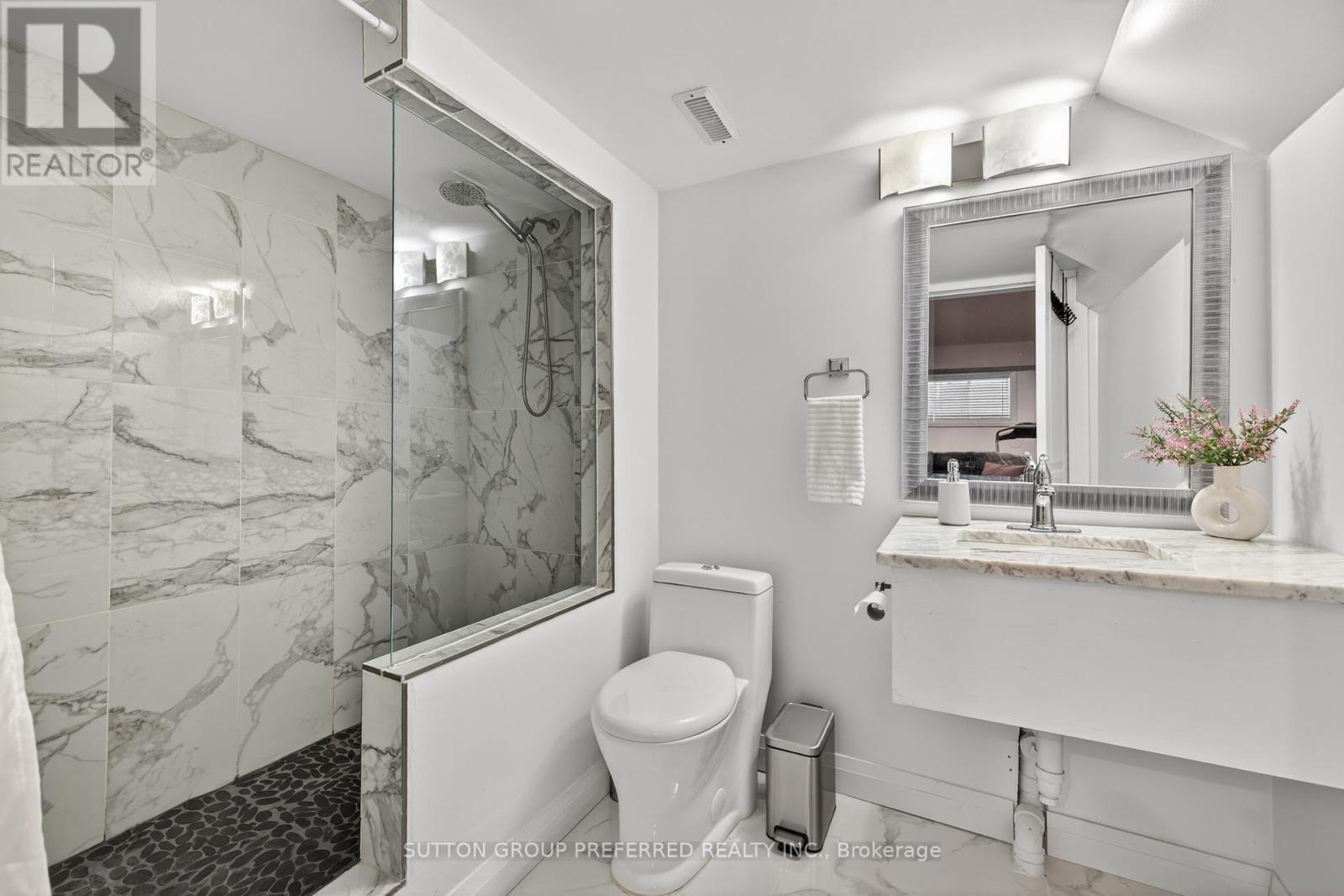 21 Armstrong Street, Strathroy-Caradoc (Mount Brydges), Ontario  N0L 1V0 - Photo 15 - X12982888