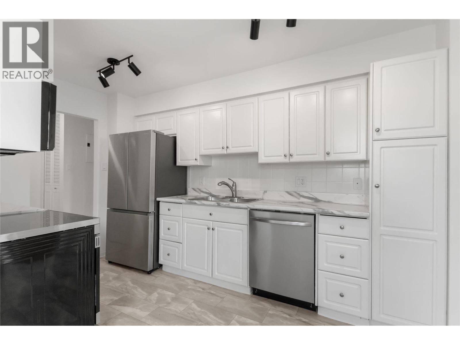 602 710 Seventh Avenue, New Westminster, British Columbia  V3M 5V3 - Photo 7 - R3118883
