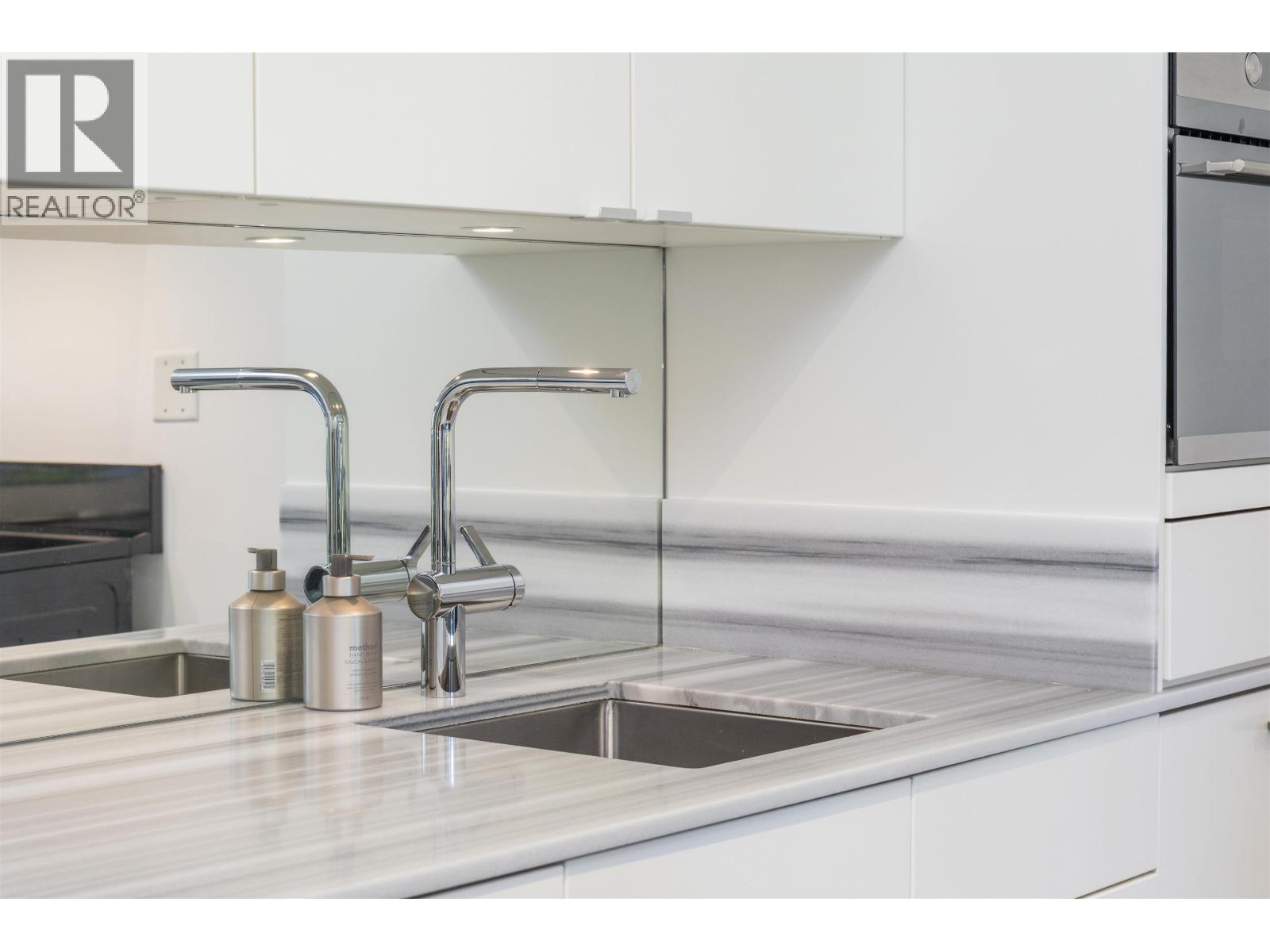 208 1529 W 6th Avenue, Vancouver, British Columbia  V6J 1R1 - Photo 17 - R3118892