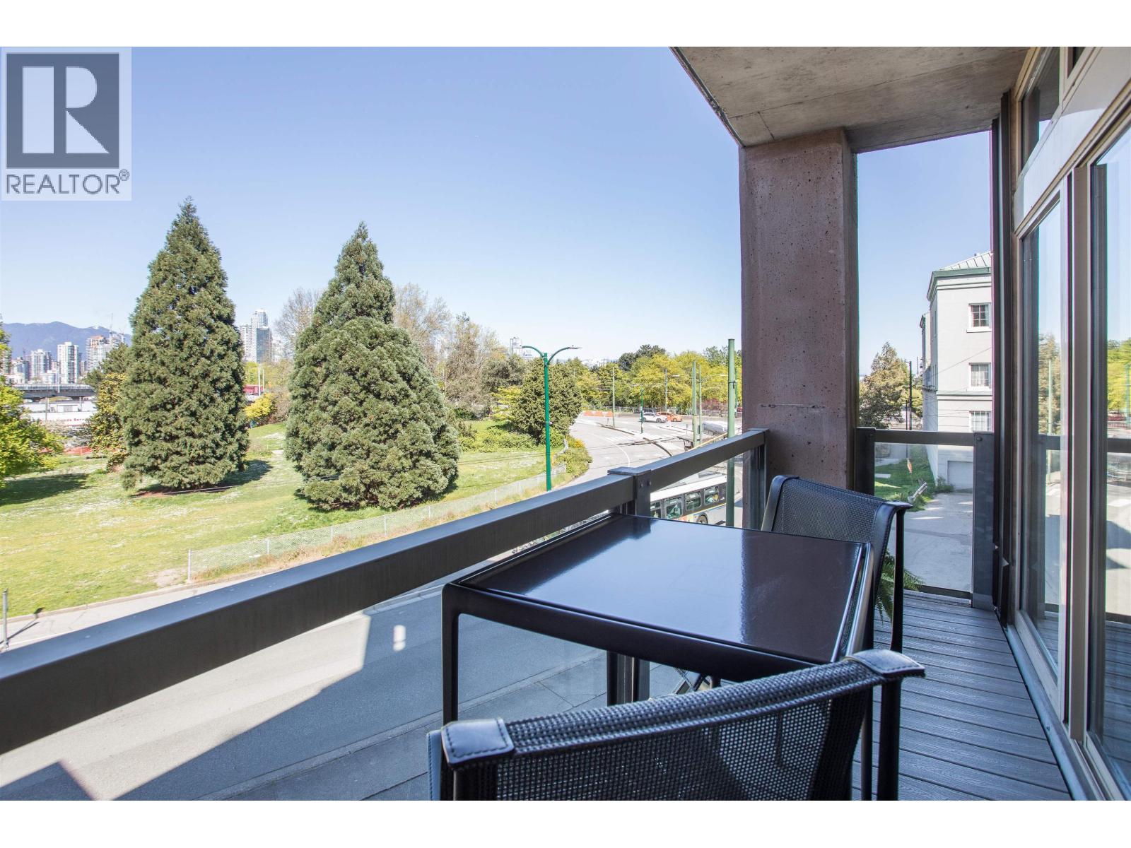 208 1529 W 6th Avenue, Vancouver, British Columbia  V6J 1R1 - Photo 6 - R3118892