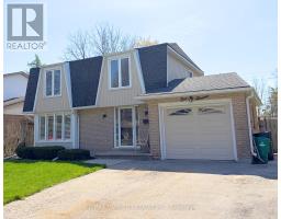 111 MANOR DRIVE, Kitchener, Ontario