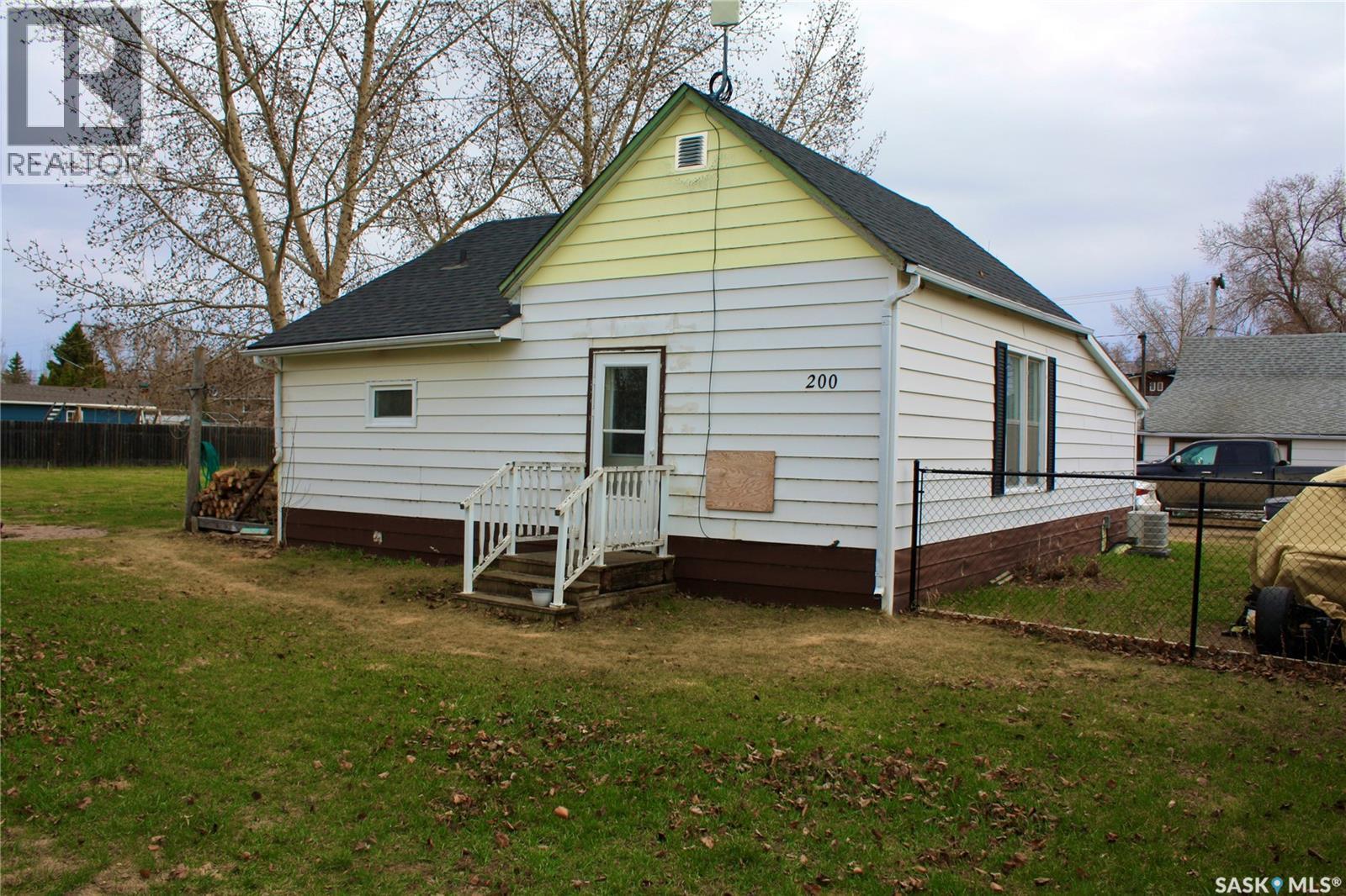200 3rd Street, Dundurn, Saskatchewan  S0K 1K0 - Photo 37 - SK029549