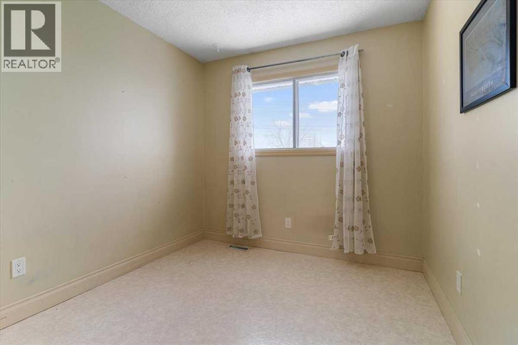 10415 92a Street, Grande Prairie, Alberta  t8V 3v6 - Photo 14 - A2291724
