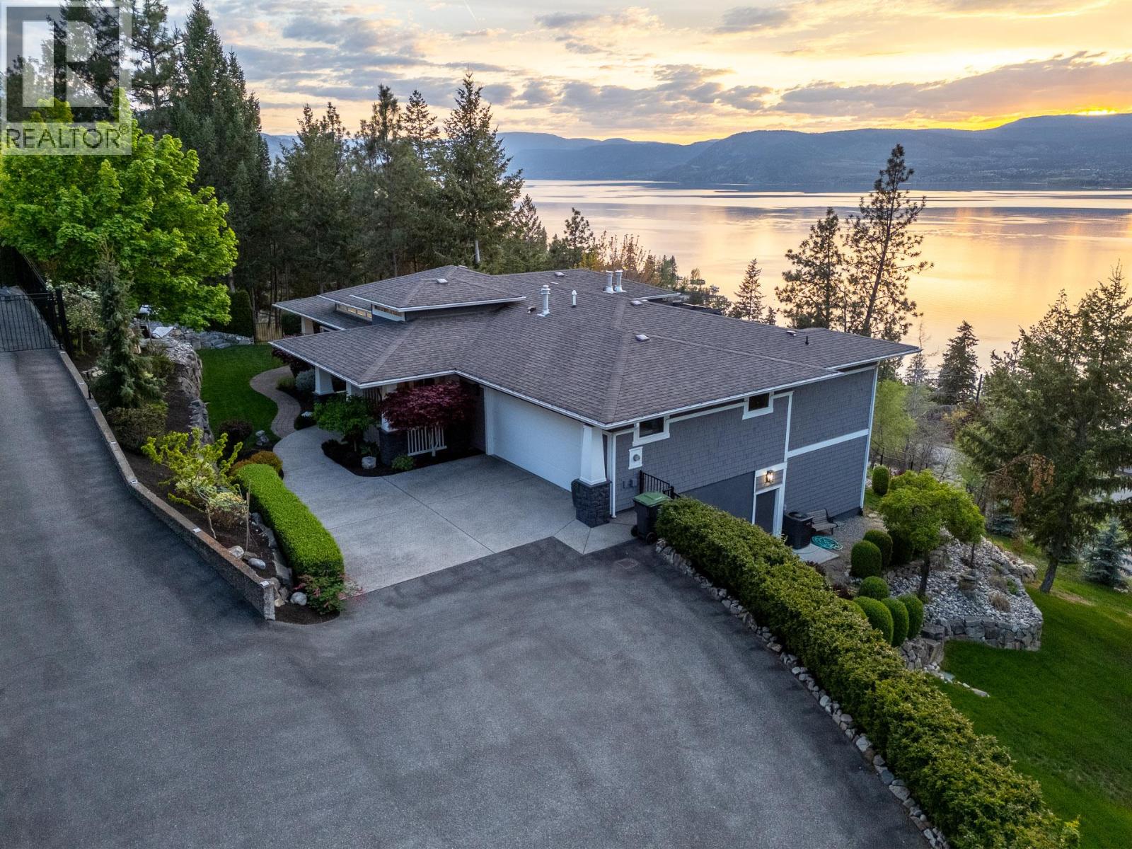 421 Edgemont Court, Kelowna, British Columbia