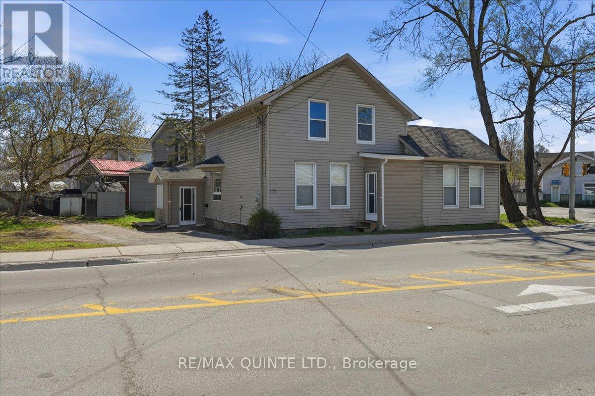 171 Station Street, Belleville, Ontario  K8N 2T2 - Photo 2 - X13079926