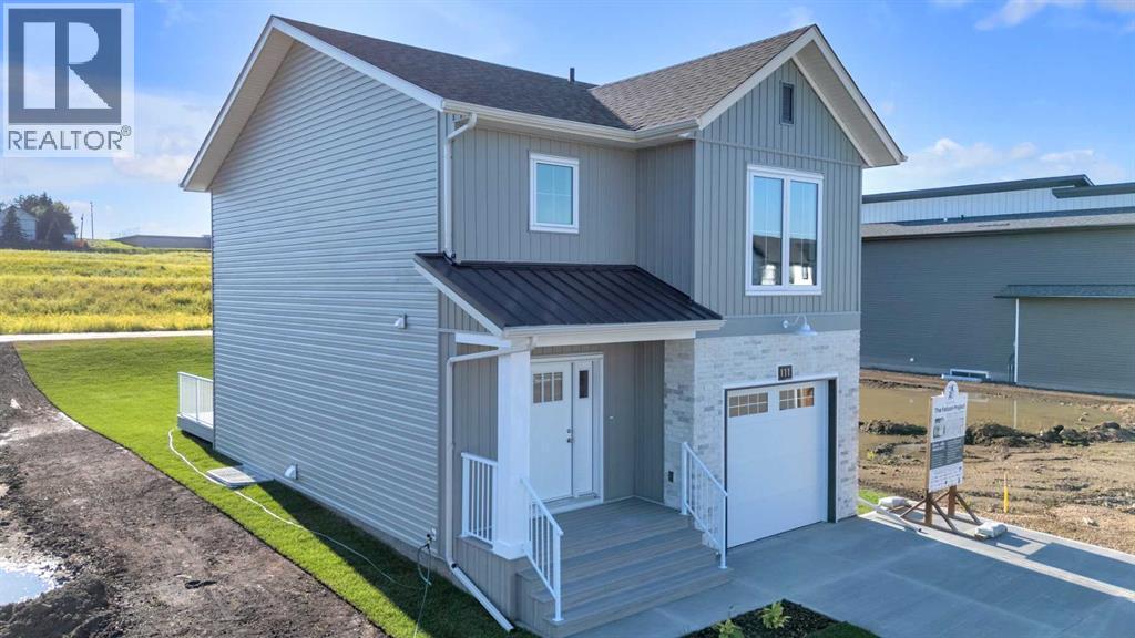 107 Hampton Crescent, Sylvan Lake, Alberta  T4S 0X4 - Photo 1 - A2288241