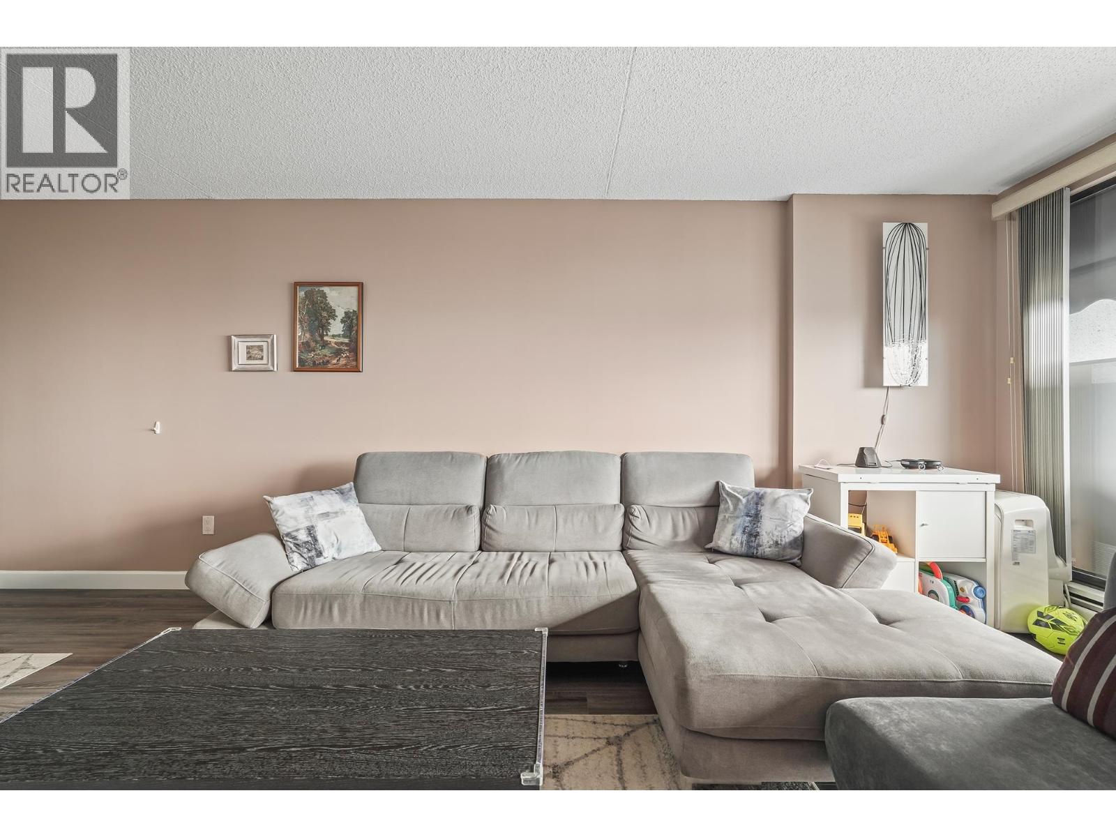 1607 6595 Willingdon Avenue, Burnaby, British Columbia  V5H 4E5 - Photo 5 - R3118368