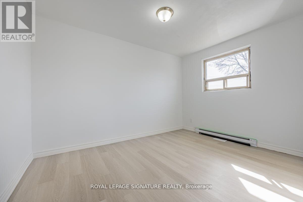 A(Upper - 54 Tuscarora Drive, Toronto, Ontario  M2H 2K3 - Photo 2 - C13079854