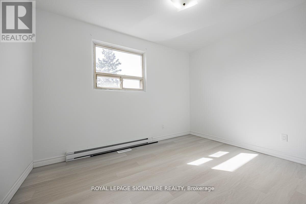 A(Upper - 54 Tuscarora Drive, Toronto, Ontario  M2H 2K3 - Photo 3 - C13079854