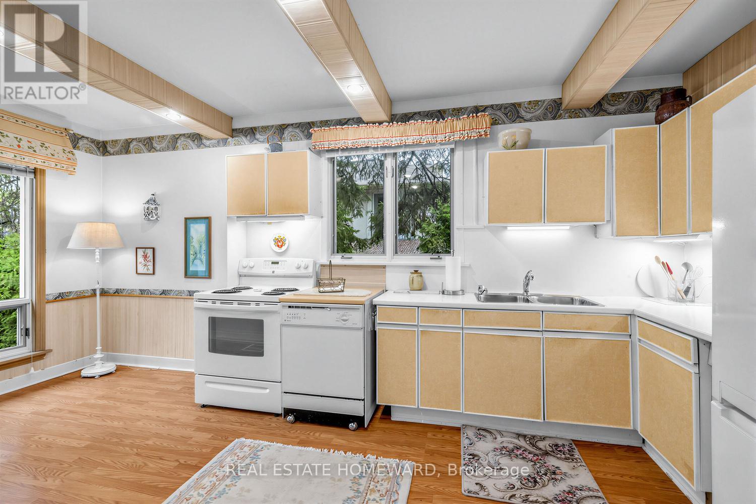 228 Pemberton Avenue, Toronto, Ontario  M2M 1Y8 - Photo 10 - C13079908