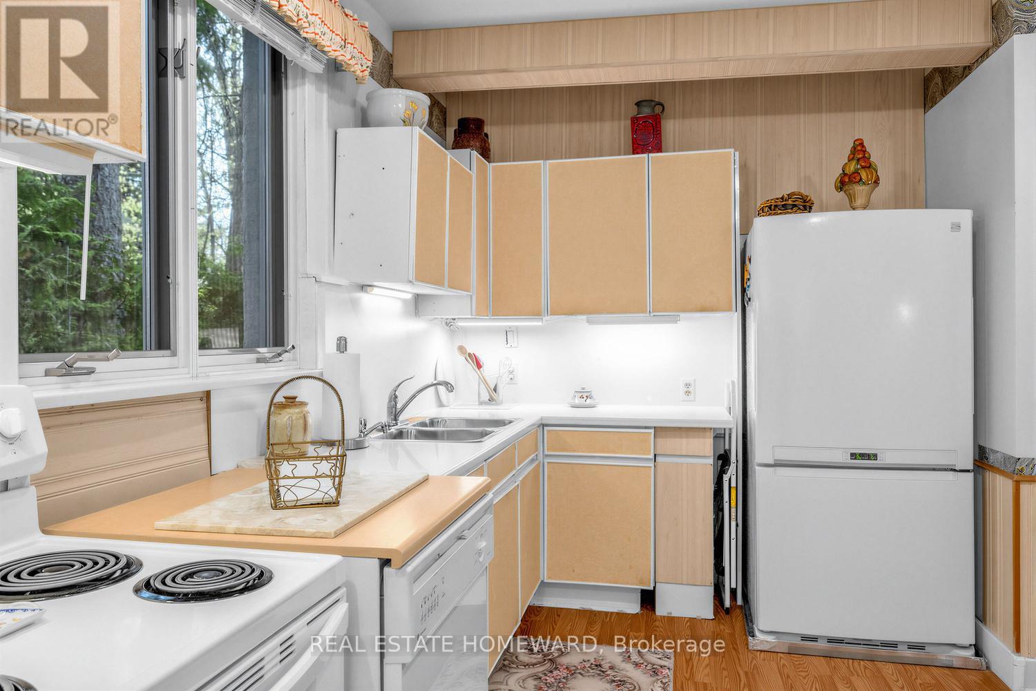 228 Pemberton Avenue, Toronto, Ontario  M2M 1Y8 - Photo 11 - C13079908