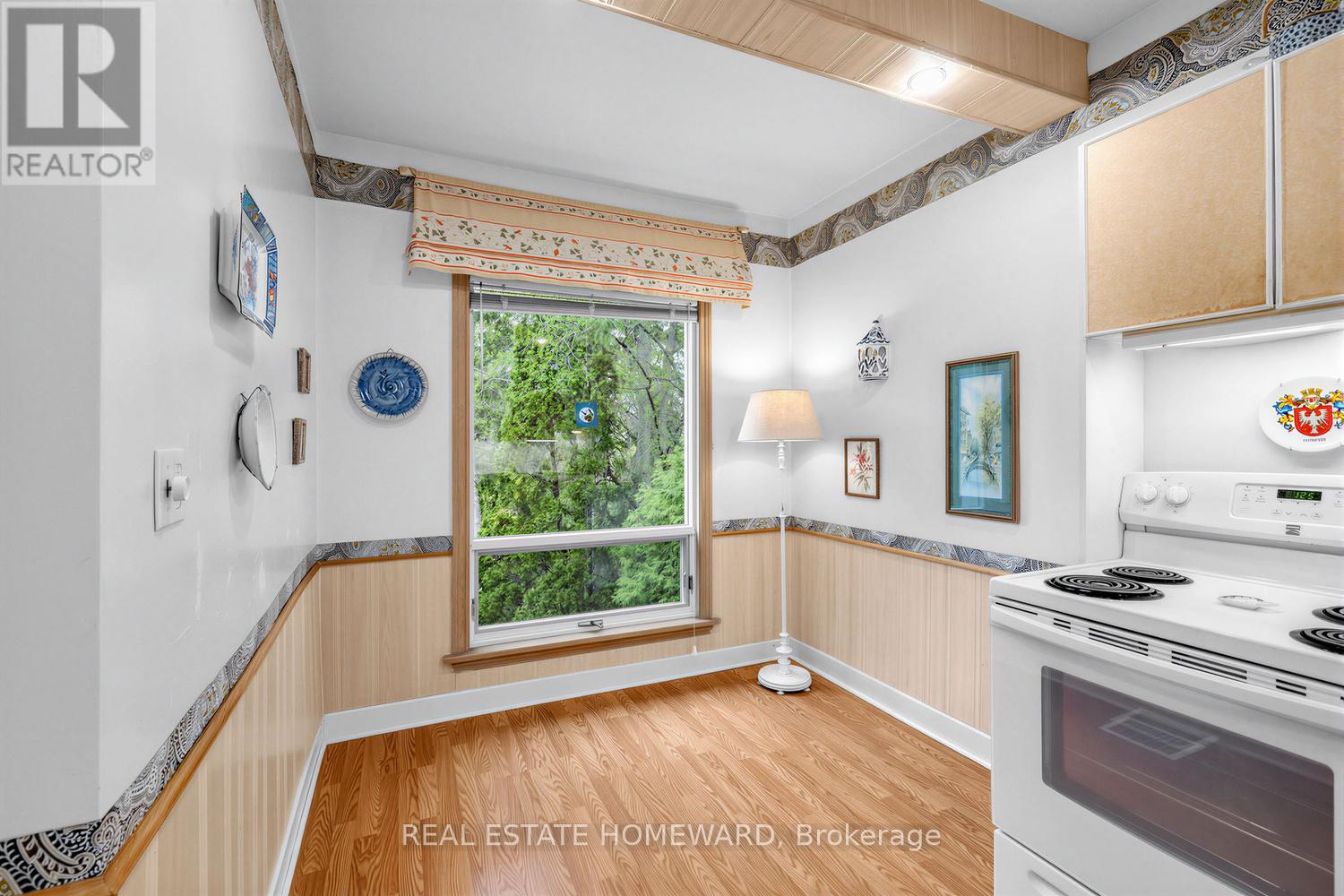 228 Pemberton Avenue, Toronto, Ontario  M2M 1Y8 - Photo 12 - C13079908