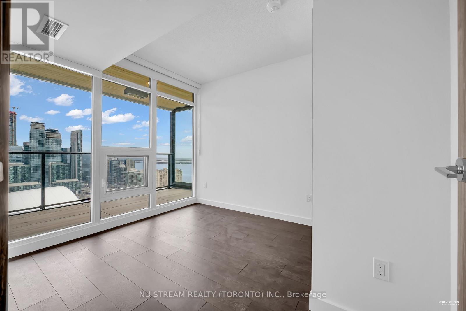 4609 - 3 Concord Cityplace Way, Toronto, Ontario  M5V 0X4 - Photo 10 - C13079952