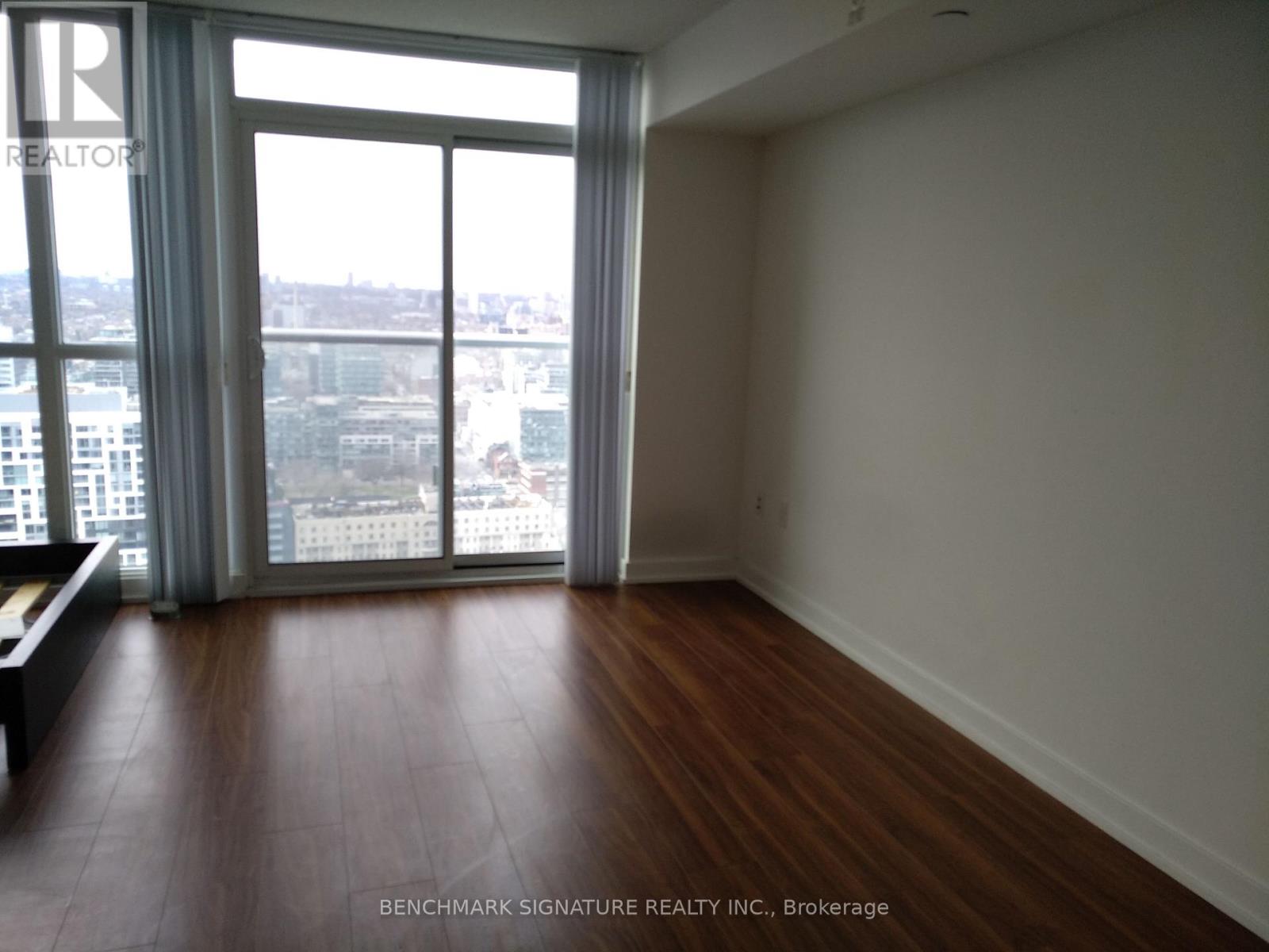 3908 - 85 Queens Wharf Road, Toronto, Ontario  M5V 0J9 - Photo 10 - C13079980