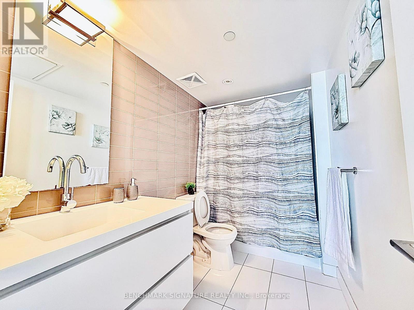 3908 - 85 Queens Wharf Road, Toronto, Ontario  M5V 0J9 - Photo 7 - C13079980