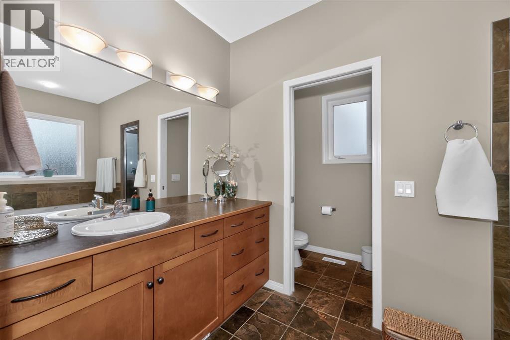 2735 Evercreek Bluffs Way Sw, Calgary, Alberta  T2Y 4P6 - Photo 19 - A2306323
