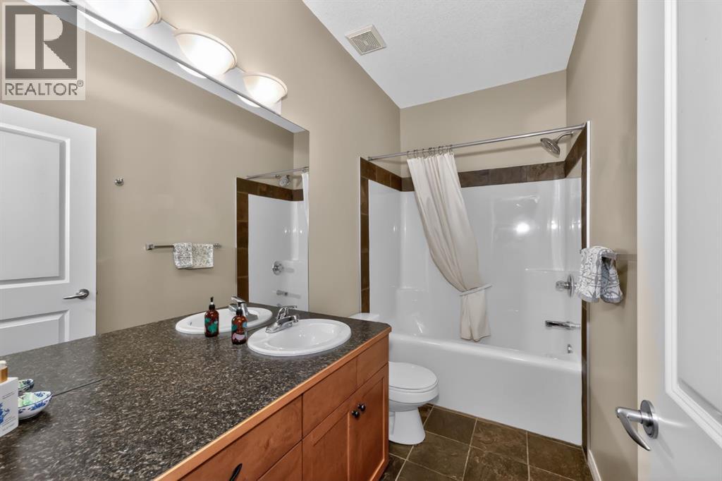 2735 Evercreek Bluffs Way Sw, Calgary, Alberta  T2Y 4P6 - Photo 24 - A2306323
