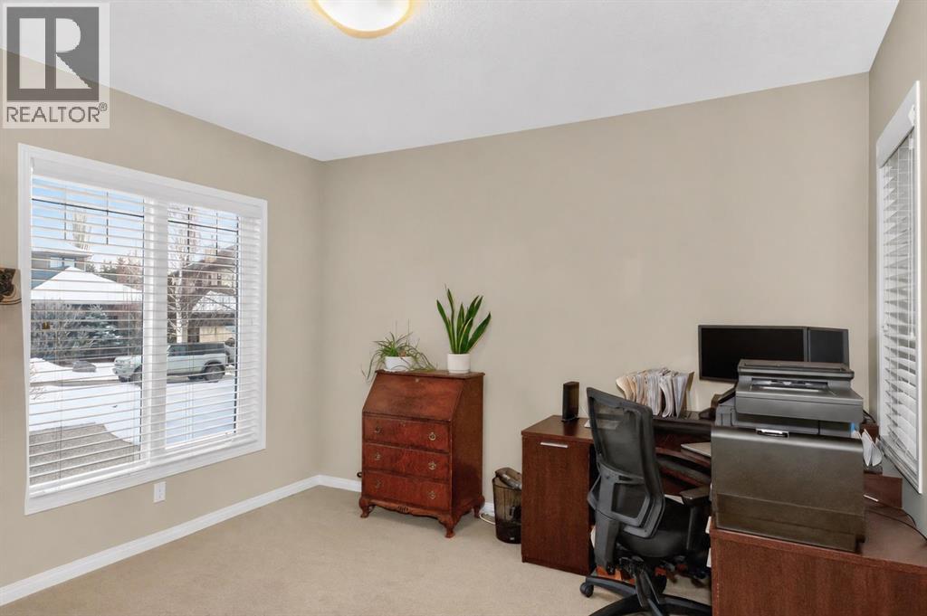 2735 Evercreek Bluffs Way Sw, Calgary, Alberta  T2Y 4P6 - Photo 7 - A2306323