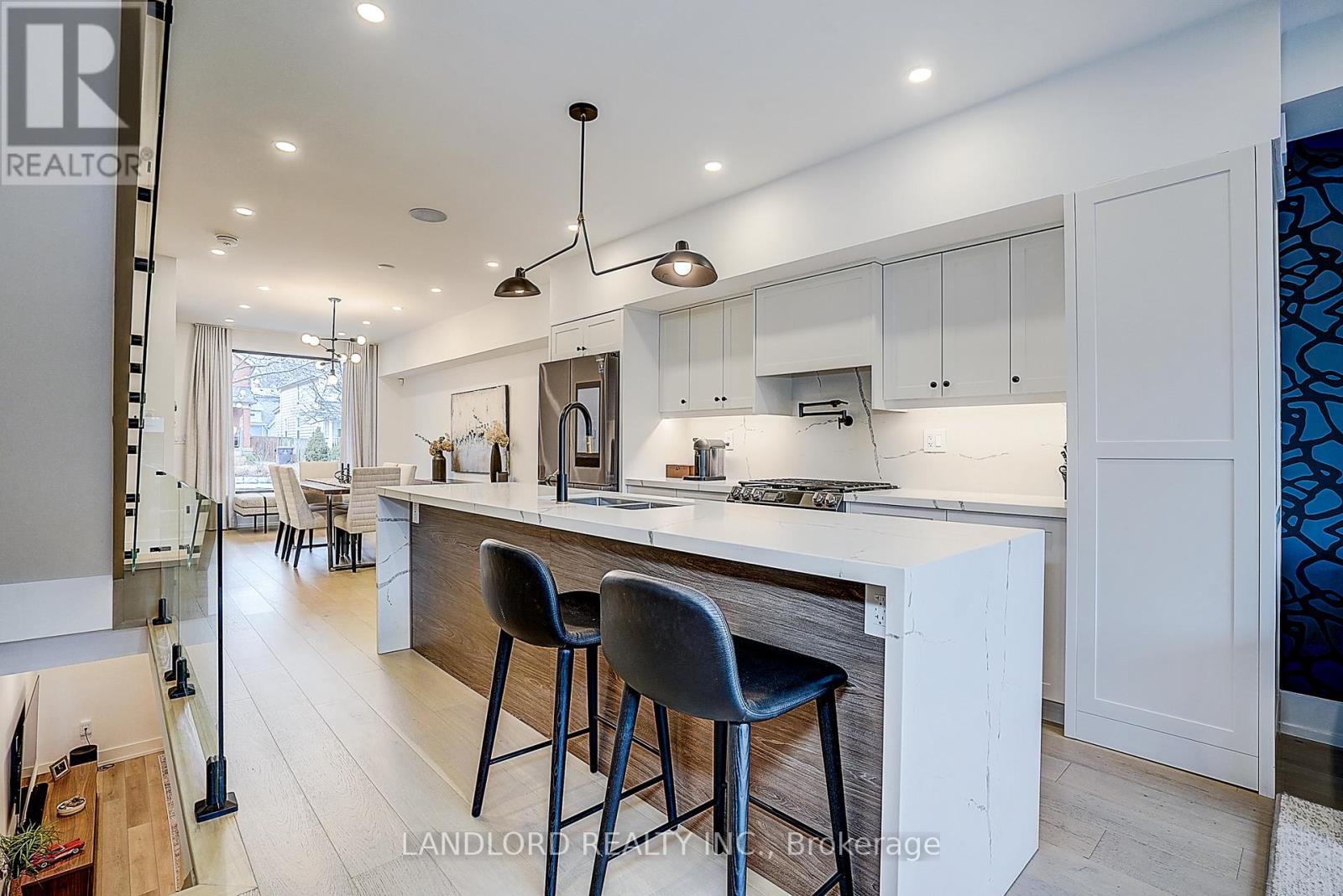 21 Shudell Avenue, Toronto, Ontario  M4J 1C5 - Photo 10 - E13079898