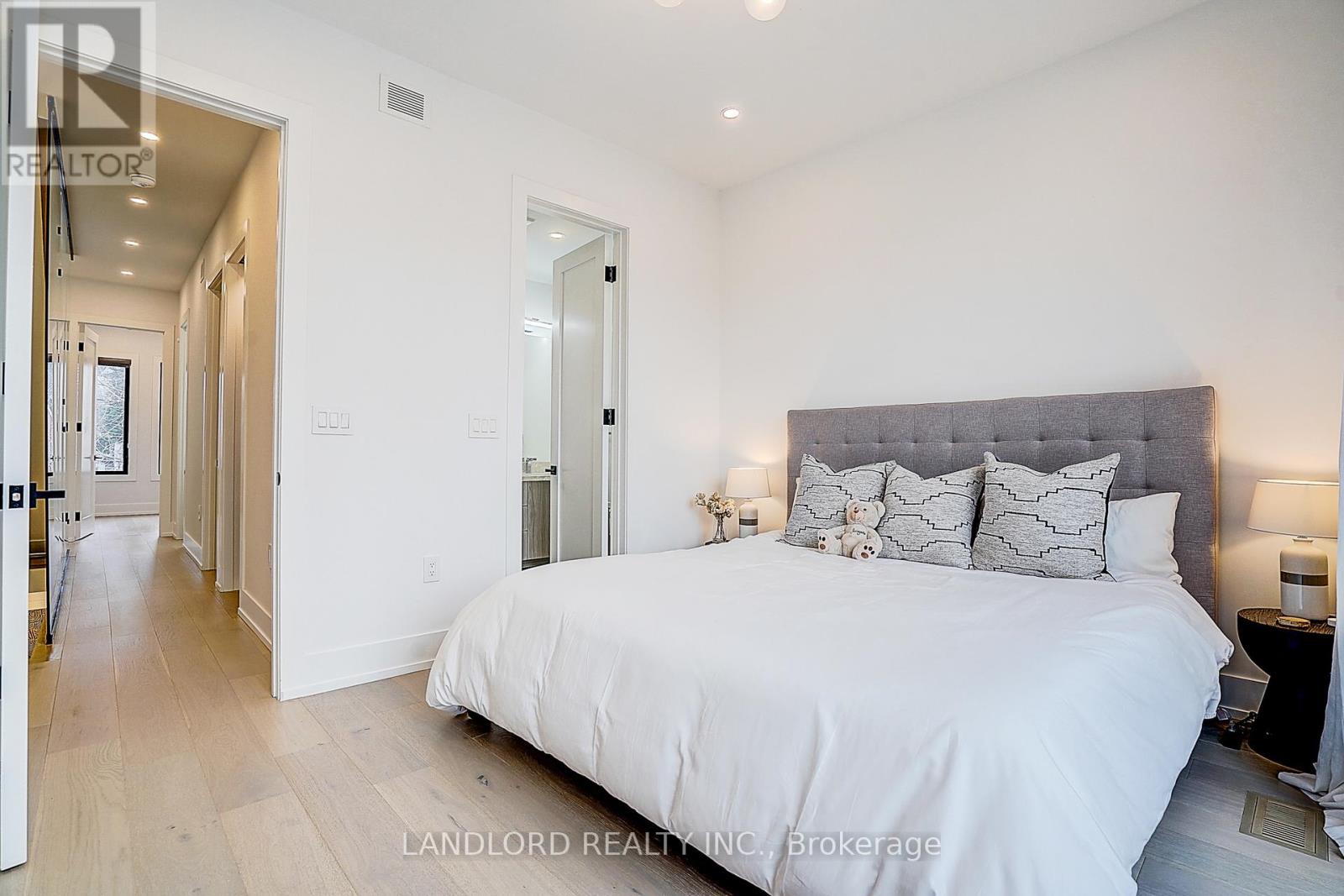21 Shudell Avenue, Toronto, Ontario  M4J 1C5 - Photo 22 - E13079898