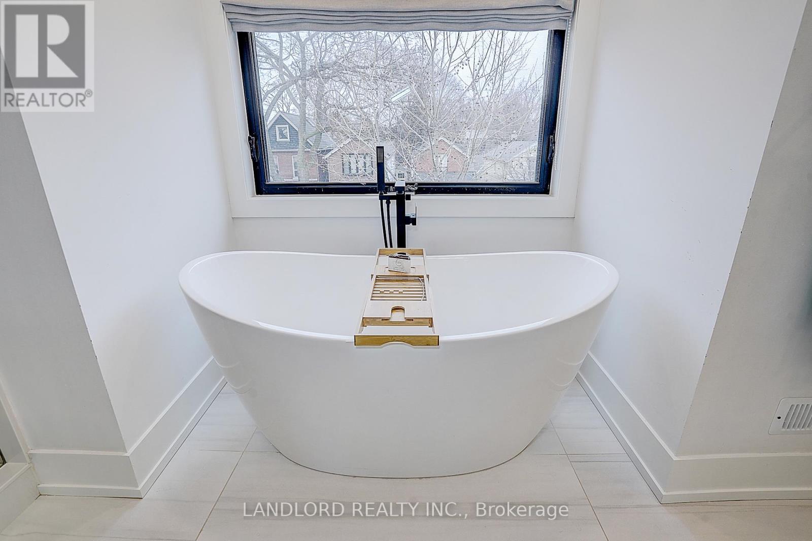 21 Shudell Avenue, Toronto, Ontario  M4J 1C5 - Photo 40 - E13079898