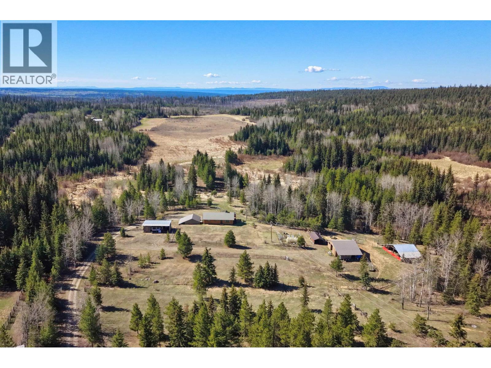 3574 Spokin Lake Road, Williams Lake, British Columbia  V0K 2G0 - Photo 1 - R3118965