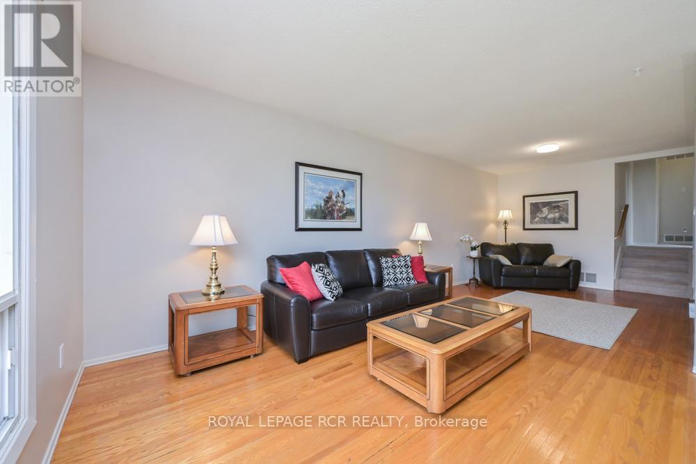 52 Ellwood Drive E, Caledon, Ontario  L7E 2A5 - Photo 5 - W13079820