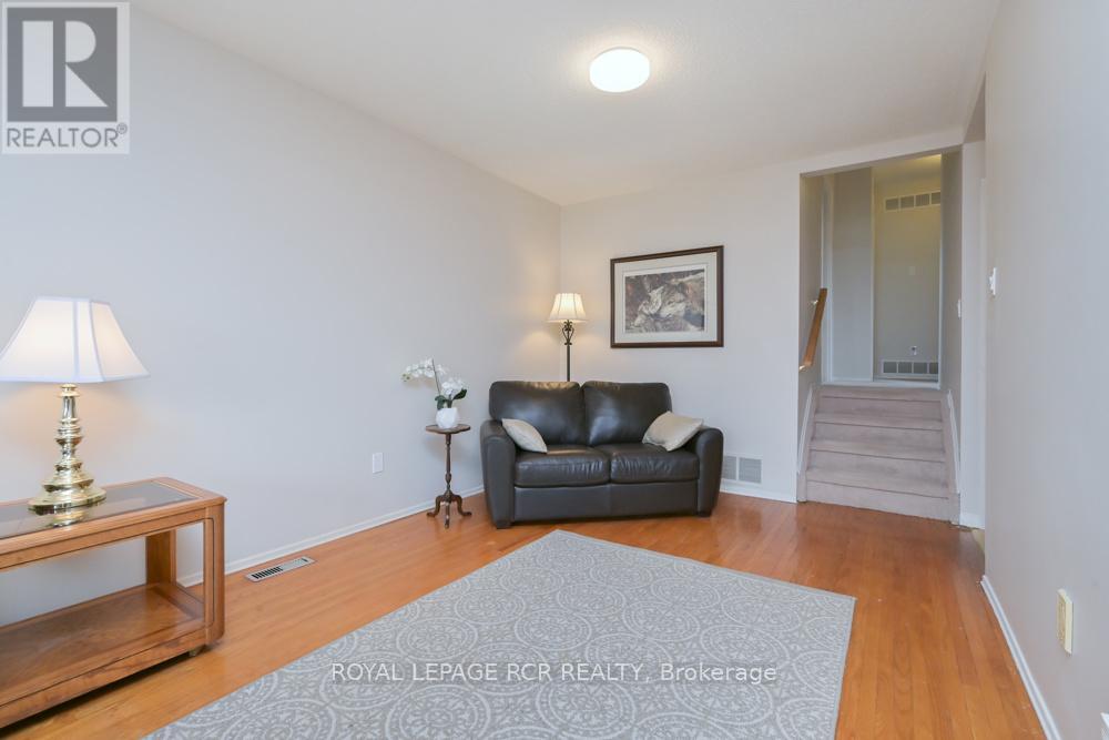 52 Ellwood Drive E, Caledon, Ontario  L7E 2A5 - Photo 8 - W13079820