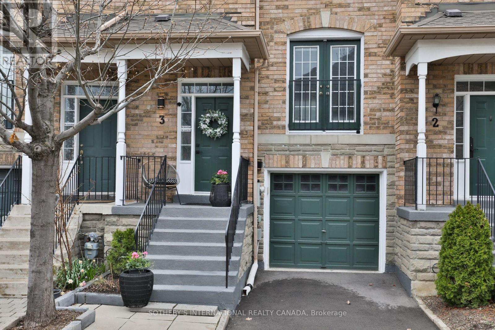 3 - 20 MINTON DRIVE, Vaughan, Ontario