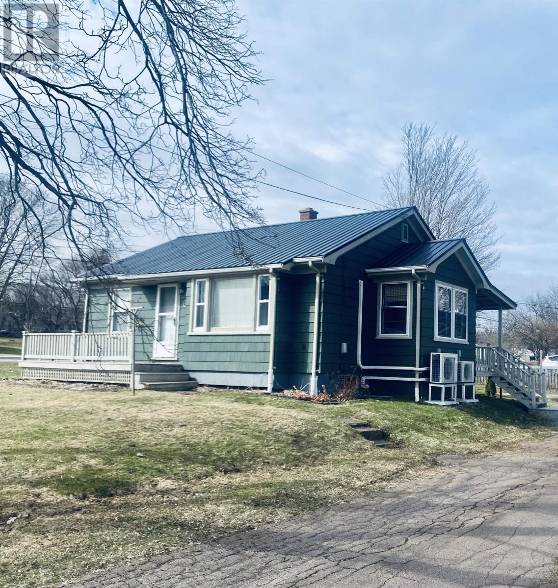 6 Gordon Drive, Charlottetown, Prince Edward Island