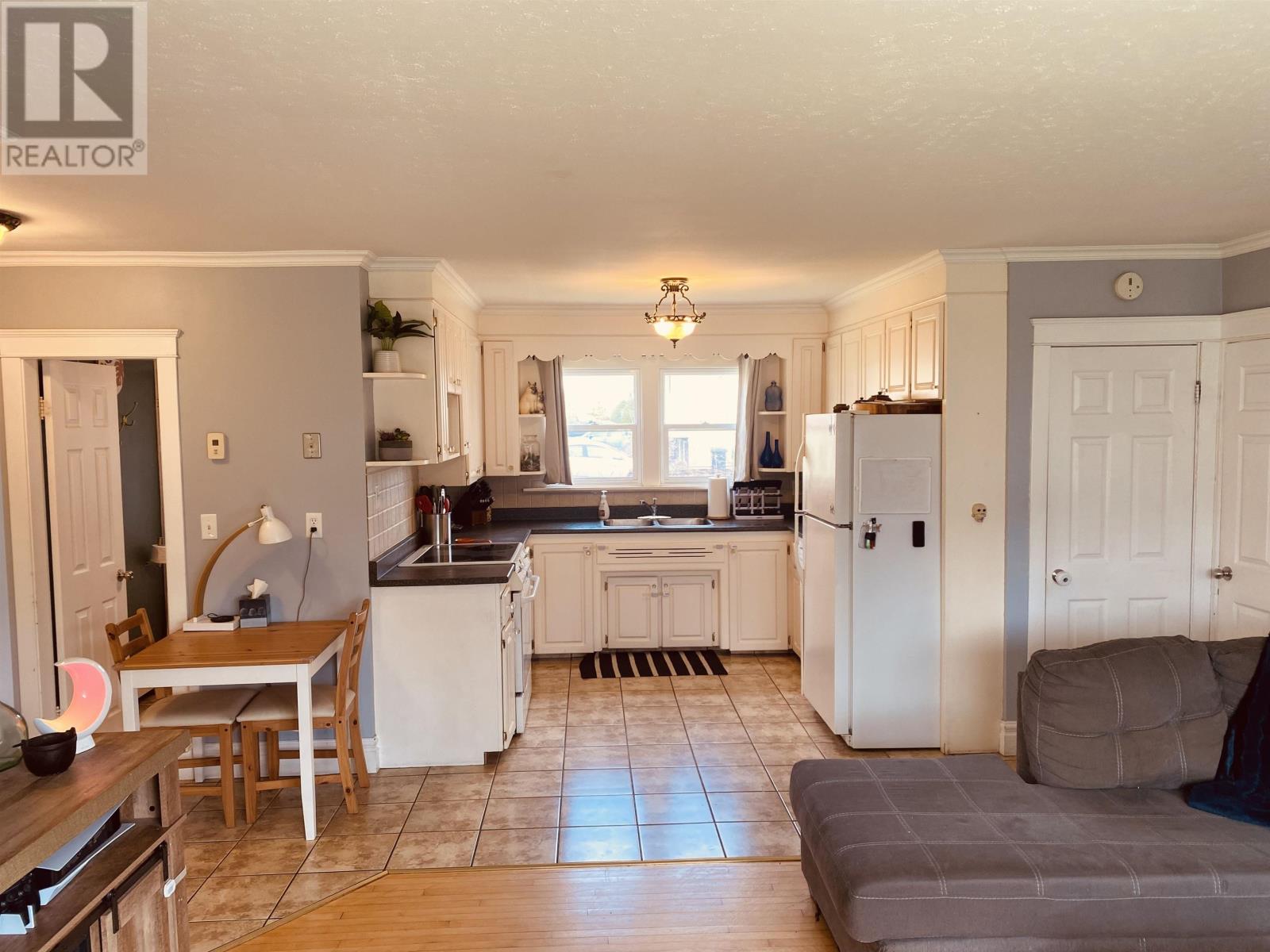 6 Gordon Drive, Charlottetown, Prince Edward Island  C1A 6B7 - Photo 12 - 202609613