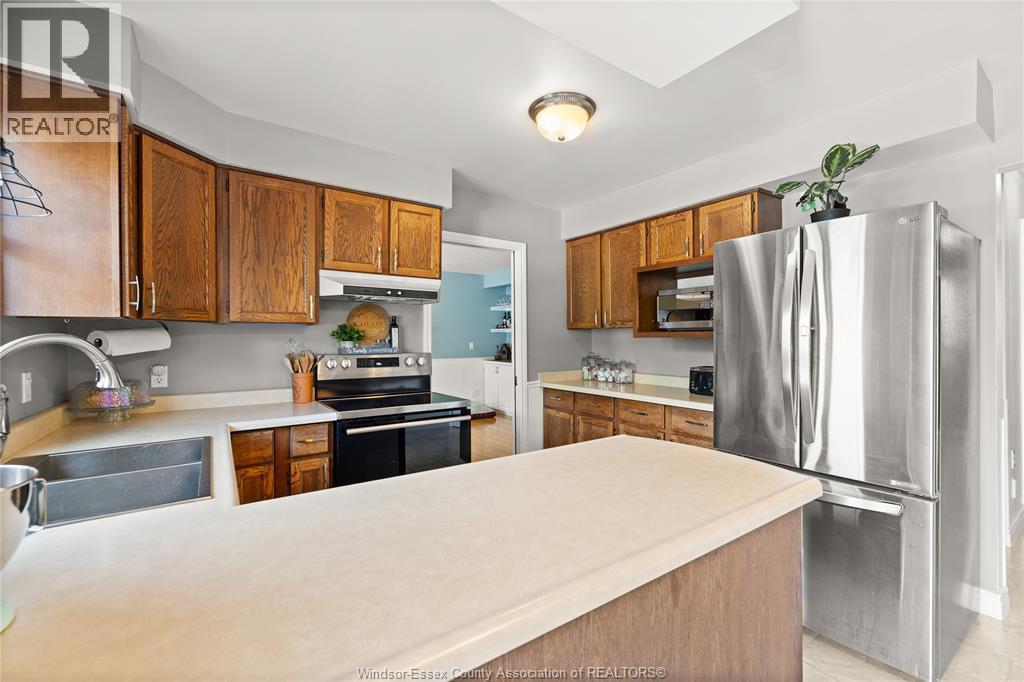 9 Sherwood, Leamington, Ontario  N8H 4V1 - Photo 11 - 26010018