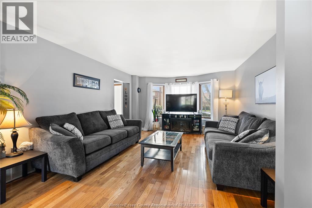 9 Sherwood, Leamington, Ontario  N8H 4V1 - Photo 6 - 26010018