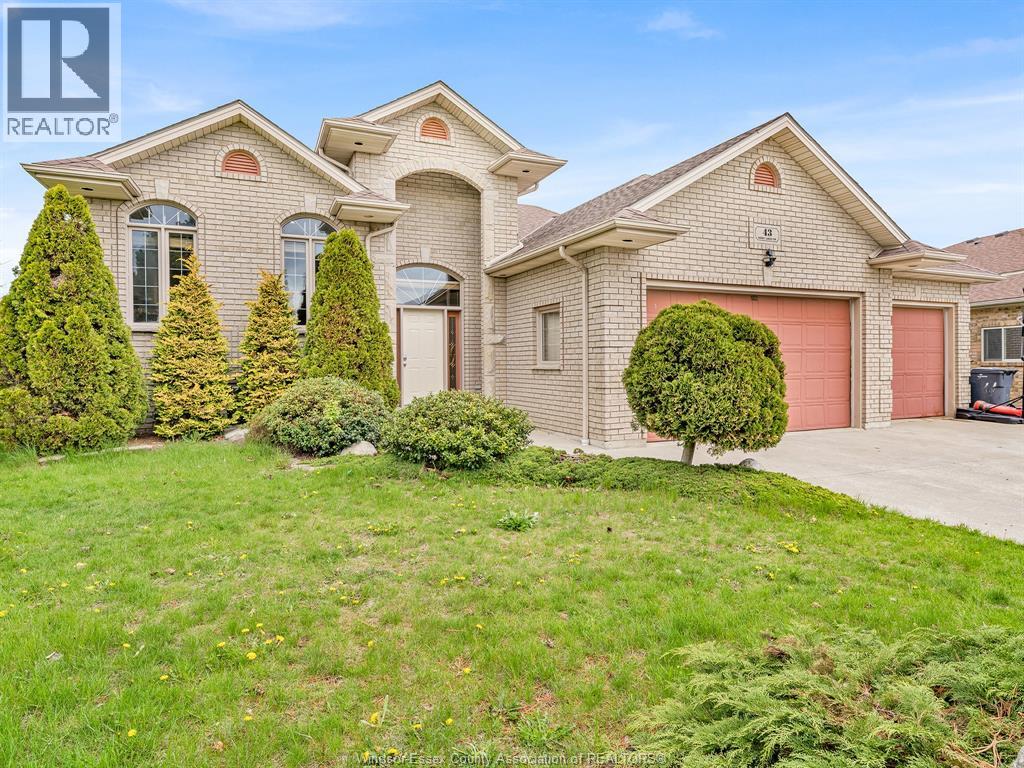 43 Sandy Lake Drive, Leamington, Ontario  N8H 5K4 - Photo 2 - 26009980
