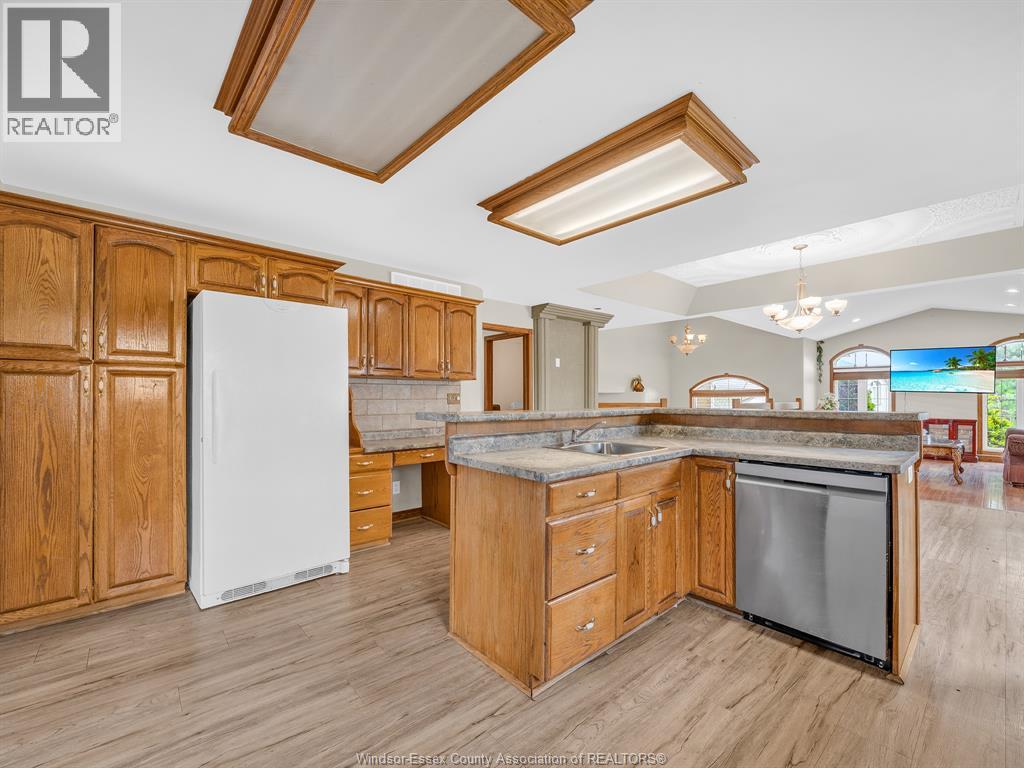43 Sandy Lake Drive, Leamington, Ontario  N8H 5K4 - Photo 28 - 26009980