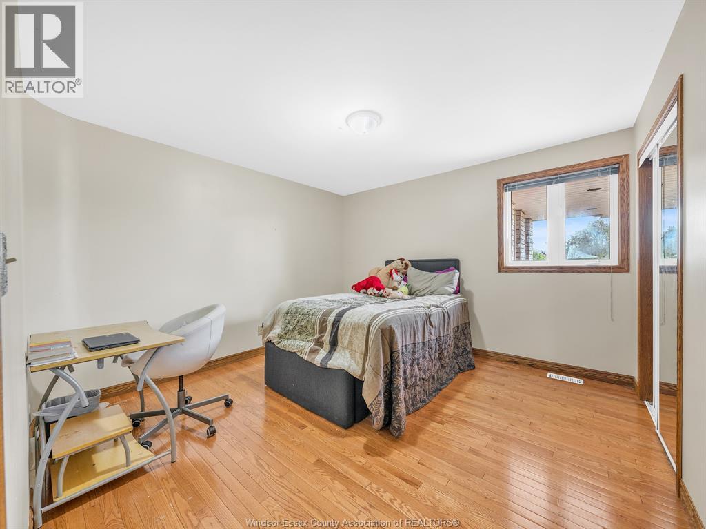 43 Sandy Lake Drive, Leamington, Ontario  N8H 5K4 - Photo 31 - 26009980