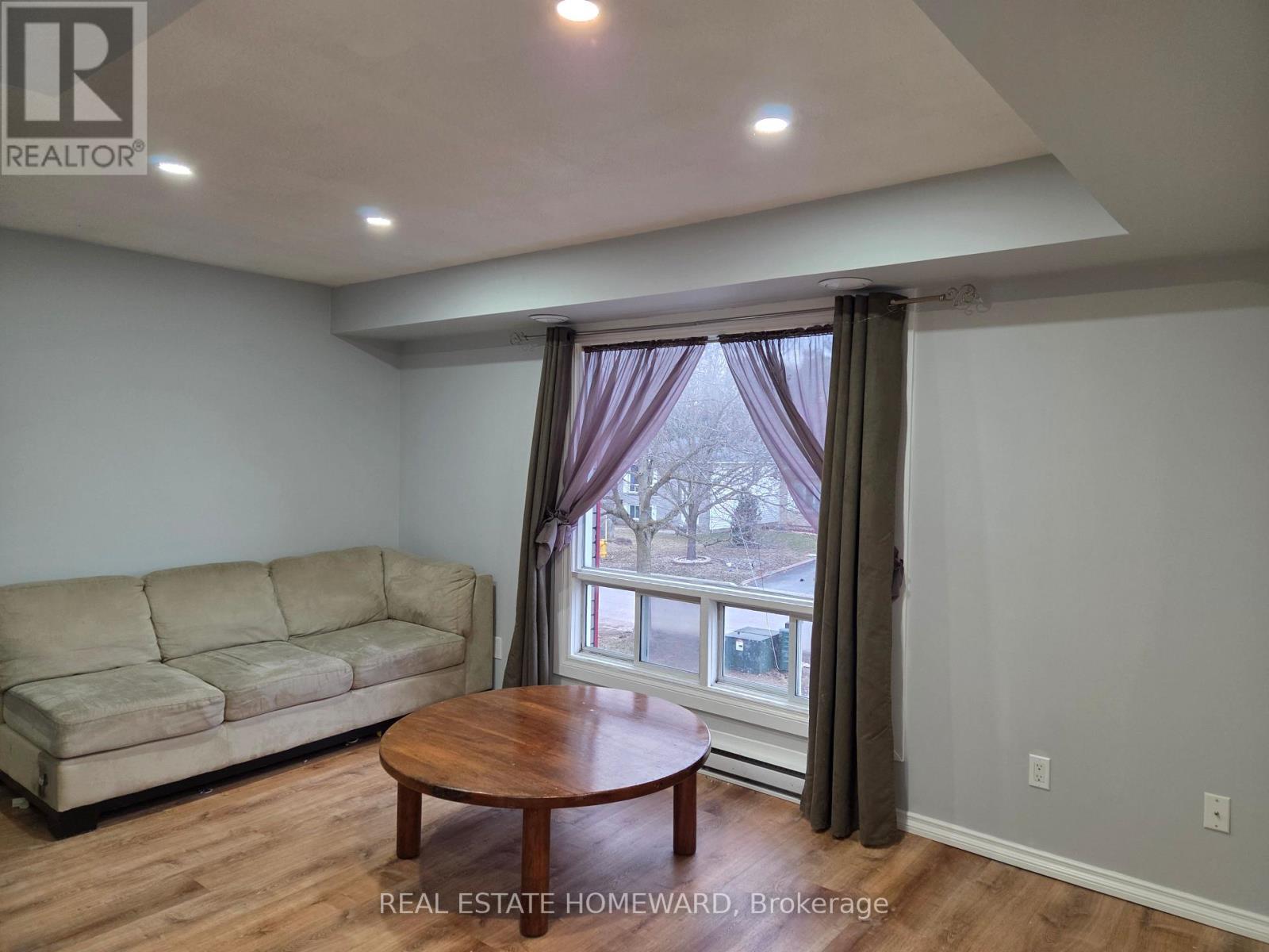 Main - 7 Bristow Court, Barrie (Allandale Heights), Ontario  L4N 6T1 - Photo 10 - S13079938