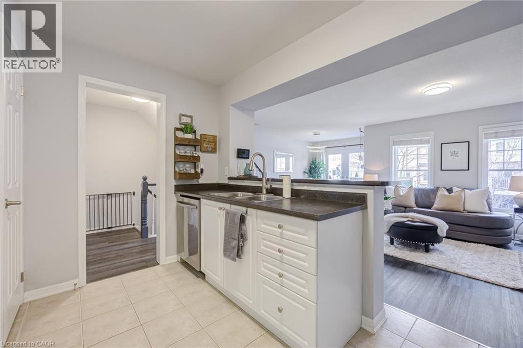 766 Challinor Terrace, Milton, Ontario  L9T 7V5 - Photo 5 - 40826453